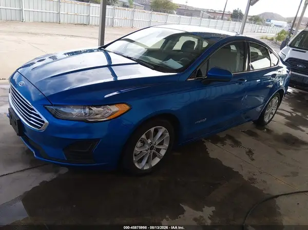 3FA6P0LU8KR274544 — 2019 Ford Fusion, фото 2 с аукциона IAAI 07.10.2026, Естественный износ