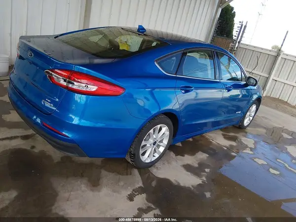 3FA6P0LU8KR274544 — 2019 Ford Fusion, фото 4 с аукциона IAAI 07.10.2026, Естественный износ