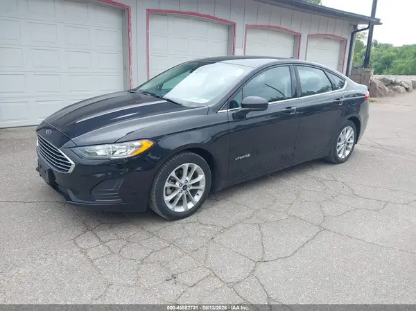 3FA6P0LU8KR115748 — 2019 Ford Fusion, фото 2 с аукциона IAAI 06.10.2026, Левый бок