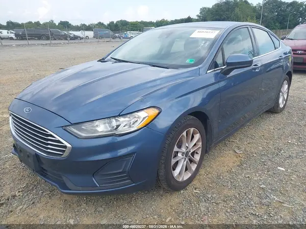 3FA6P0HD7KR250650 — 2019 Ford Fusion, фото 2 с аукциона IAAI 13.10.2026, Естественный износ