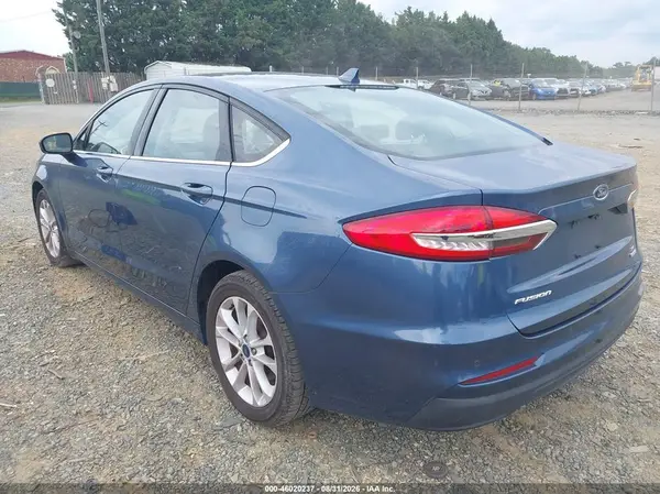 3FA6P0HD7KR250650 — 2019 Ford Fusion, фото 3 с аукциона IAAI 13.10.2026, Естественный износ
