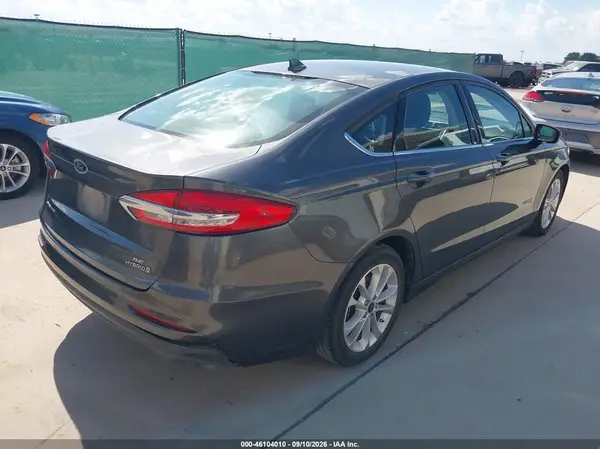3FA6P0LU1KR190839 — 2019 Ford Fusion, фото 4 с аукциона IAAI 07.10.2026, Передняя и задняя части
