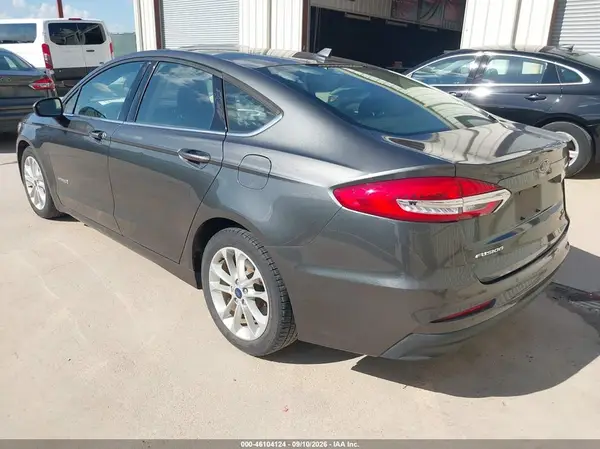 3FA6P0LUXKR190838 — 2019 Ford Fusion, фото 3 с аукциона IAAI 07.10.2026, Передняя часть