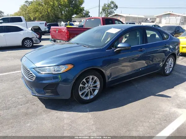 3FA6P0HDXKR159548 — 2019 Ford Fusion, фото 2 с аукциона IAAI 15.10.2026, Правый бок