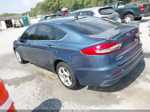 3FA6P0G77KR128897 — 2019 Ford Fusion, фото 3 с аукциона IAAI 13.10.2026, Задняя часть