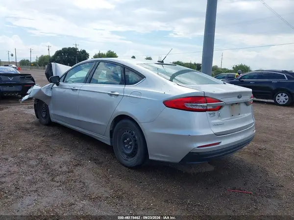3FA6P0G71KR170496 — 2019 Ford Fusion, фото 3 с аукциона IAAI 07.10.2026, Передняя часть