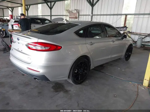 3FA6P0HD8KR126905 — 2019 Ford Fusion, фото 4 с аукциона IAAI, Коробка передач