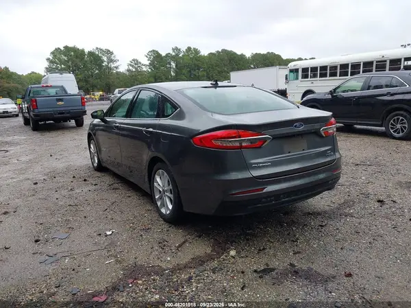 3FA6P0LU9KR258708 — 2019 Ford Fusion, фото 3 с аукциона IAAI 05.10.2026, Естественный износ