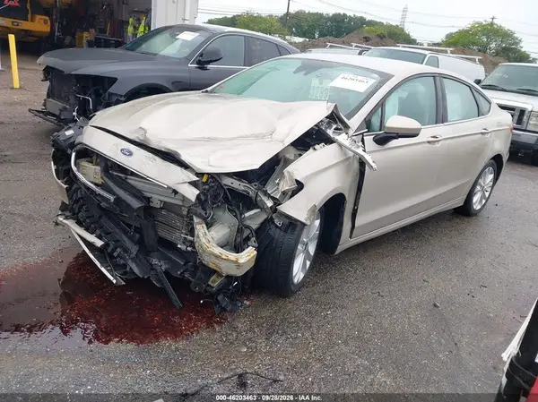 3FA6P0LU9KR125303 — 2019 Ford Fusion, фото 2 с аукциона IAAI, Передняя часть