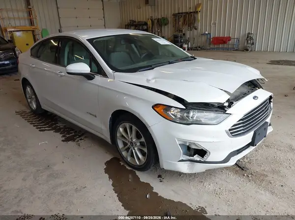 3FA6P0LU8KR221133 — 2019 Ford Fusion, Передняя часть (Front End), фото до ремонта