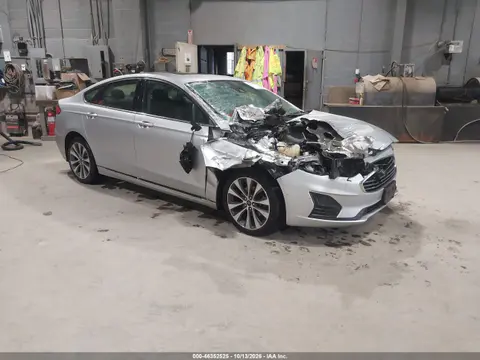 3FA6P0T91KR259282 — 2019 Ford Fusion, Передняя часть, фото до ремонта