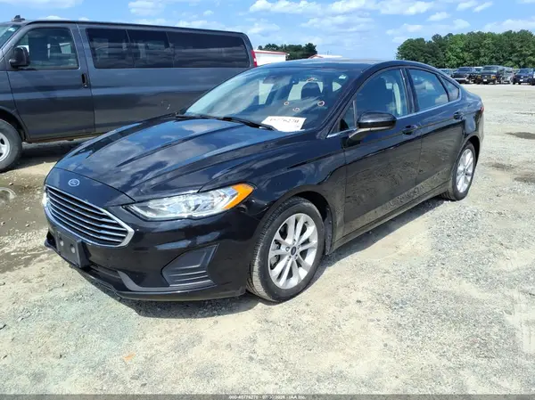 3FA6P0LU3LR245177 — 2020 Ford Fusion, фото 2 с аукциона IAAI 06.10.2026, Естественный износ