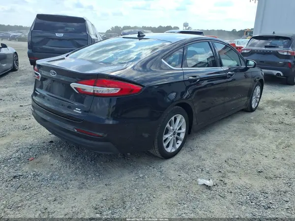 3FA6P0LU3LR245177 — 2020 Ford Fusion, фото 4 с аукциона IAAI 06.10.2026, Естественный износ