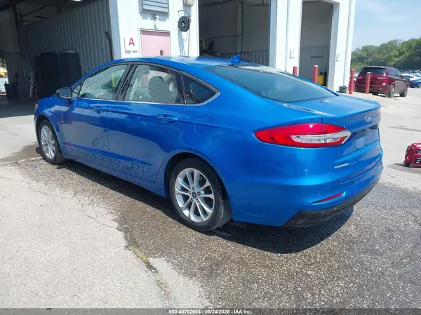 3FA6P0LU6LR224792 — 2020 Ford Fusion, фото 3 с аукциона IAAI 07.10.2026, Естественный износ