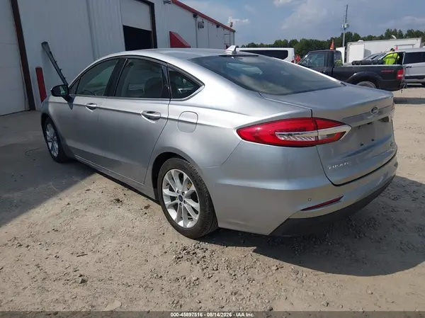 3FA6P0LU1LR245209 — 2020 Ford Fusion, фото 3 с аукциона IAAI 06.10.2026, Естественный износ