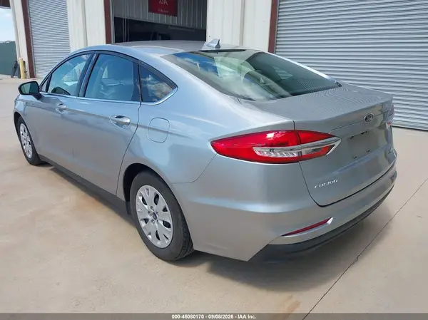 3FA6P0G78LR265025 — 2020 Ford Fusion, фото 3 с аукциона IAAI 07.10.2026, Повреждения со всех сторон