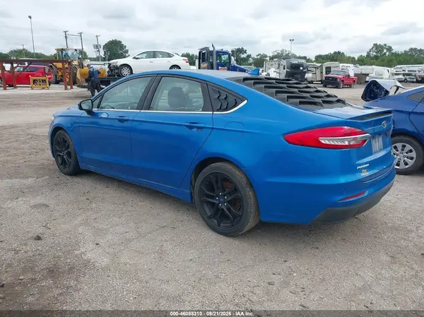 3FA6P0HD4LR166576 — 2020 Ford Fusion, фото 3 с аукциона IAAI, Естественный износ