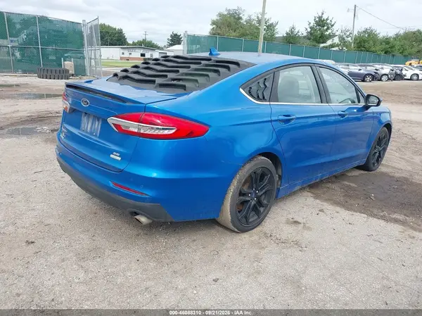 3FA6P0HD4LR166576 — 2020 Ford Fusion, фото 4 с аукциона IAAI, Естественный износ