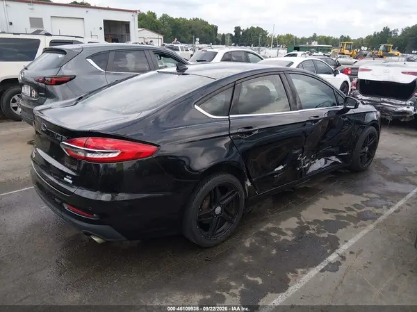 3FA6P0HDXLR122050 — 2020 Ford Fusion, фото 4 с аукциона IAAI, Правый бок