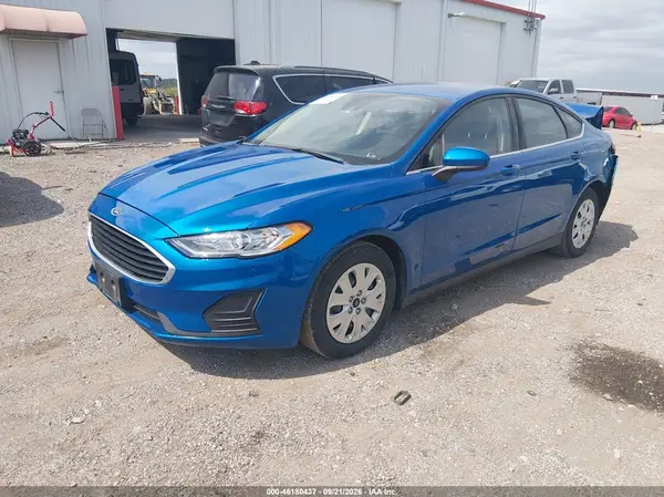 3FA6P0G75LR201086 — 2020 Ford Fusion, фото 2 с аукциона IAAI 07.10.2026, Естественный износ
