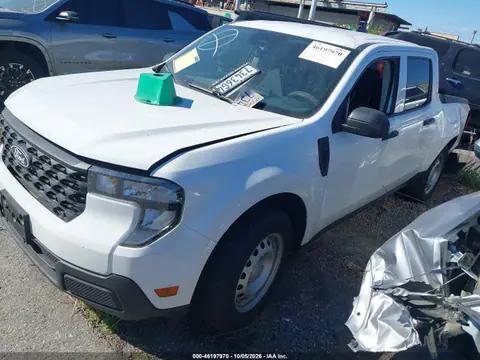 2025 Ford Maverick Xl VIN 3FTTW8A32SRA71349 фото 2