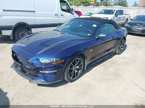 2020 Ford Mustang Convertible VIN 1FATP8UD2L5151455 фото 2