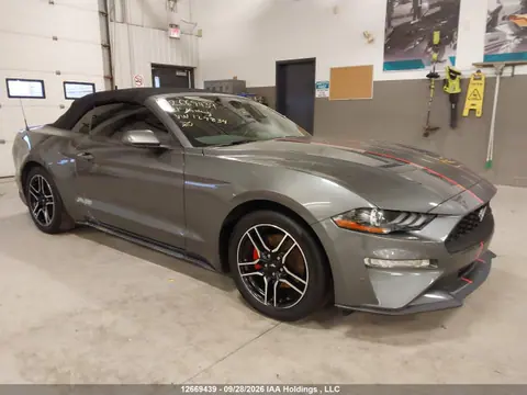 2021 Ford Mustang Convertible VIN 1FATP8UH4M5129834 фото 1
