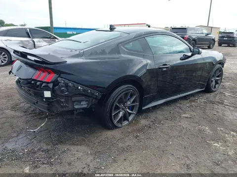 2026 Ford Mustang Dark Horse Fastback VIN 1FA6P8R05T5500904 фото 4