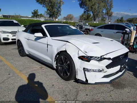 1FATP8UH7J5110853 — 2018 Ford Mustang Ecoboost, Передняя часть справа (Right Front), фото до ремонта
