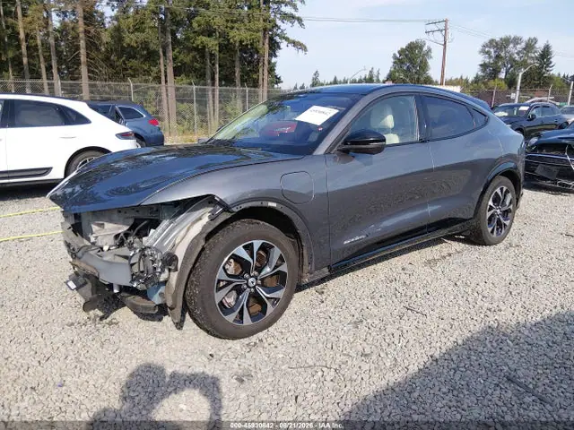 3FMTK3SU2MMA38711 — 2021 Ford Mustang Mach-E Premium, фото 2 с аукциона IAAI 14.10.2026, Передняя часть