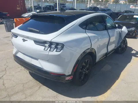 2023 Ford Mustang Mach-e Premium VIN 3FMTK3R70PMB03673 фото 4
