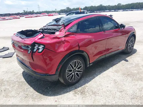2024 Ford Mustang Mach-e Premium VIN 3FMTK3R43RMA45969 фото 4