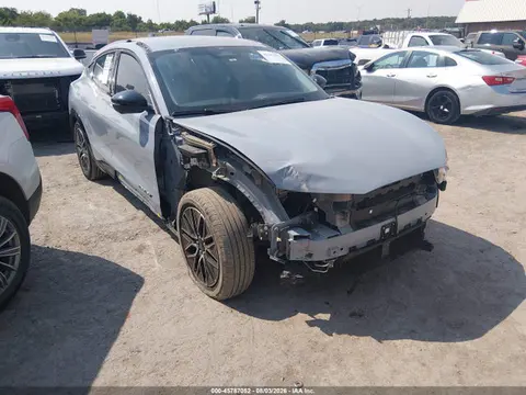 3FMTK3R76RMA34717 — 2024 Ford Mustang Mach-E Premium, Передняя часть (Front End), фото до ремонта