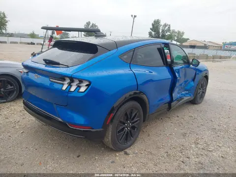 2025 Ford Mustang Mach-e Premium VIN 3FMTK3SU0SMA52779 фото 4