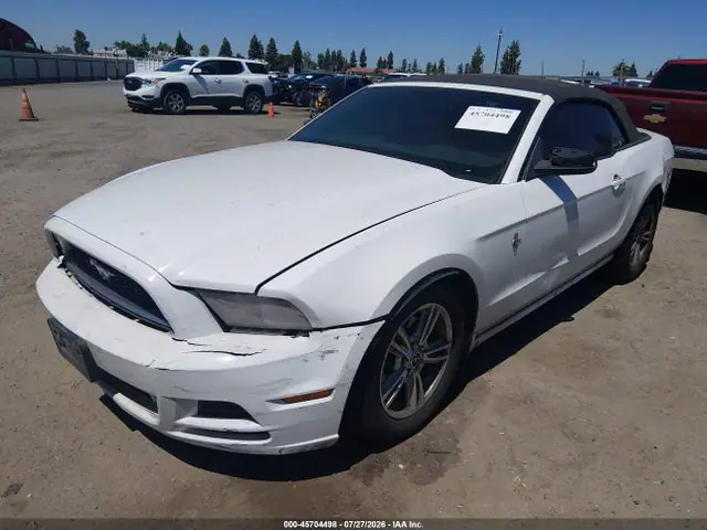 1ZVBP8EM0E5210653 — 2014 Ford Mustang V6, фото 2 с аукциона IAAI 13.10.2026, Передняя и задняя части