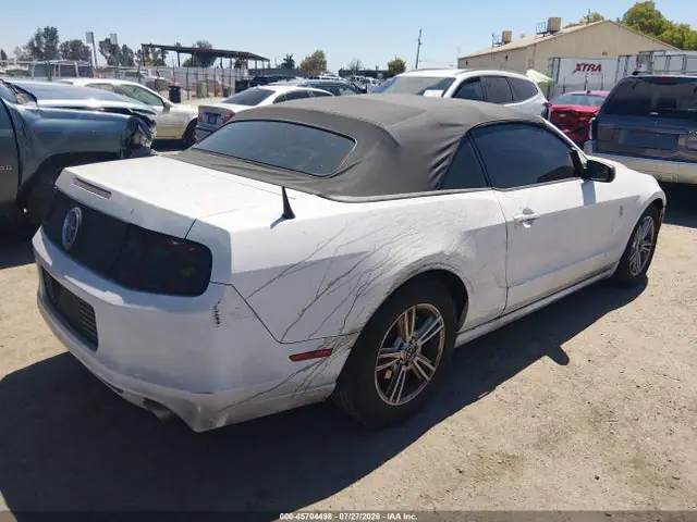1ZVBP8EM0E5210653 — 2014 Ford Mustang V6, фото 4 с аукциона IAAI 13.10.2026, Передняя и задняя части