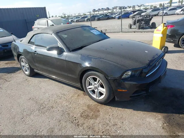2014 Ford Mustang V6 VIN 1ZVBP8EM4E5267017 фото 1