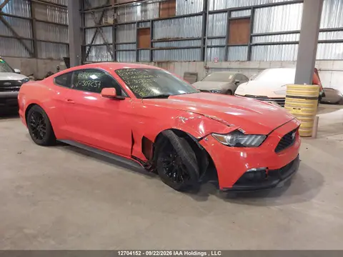 1FA6P8AM9F5307237 — 2015 Ford Mustang V6, Передняя часть справа (Right Front), фото до ремонта