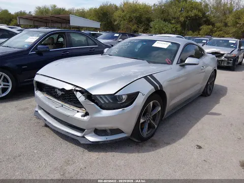 2015 Ford Mustang V6 VIN 1FA6P8AM6F5329518 фото 2