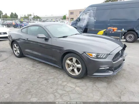 1FA6P8AM7H5301214 — 2017 Ford Mustang V6, Передняя часть слева (Left Front), фото до ремонта