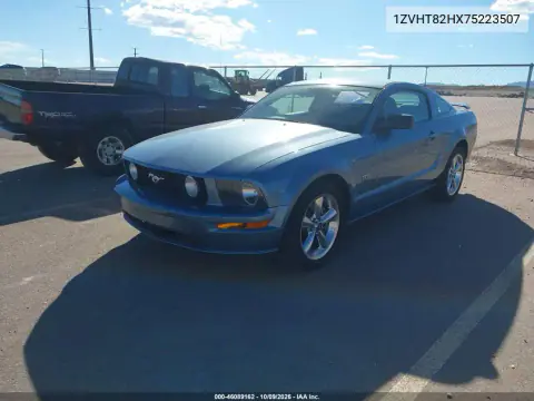 2007 Ford Mustang Gt Deluxe/Gt Premium VIN 1ZVHT82HX75223507 фото 3