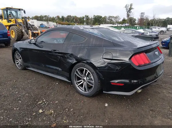 1FA6P8TH2G5229238 — 2016 Ford Mustang, фото 3 с аукциона IAAI, Левый бок