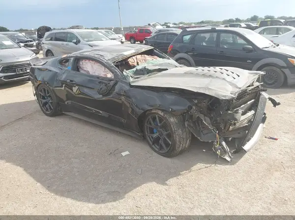 1FA6P8CF2G5278678 — 2016 Ford Mustang, Биологическая или химическая опасность (Biohazard), фото до ремонта