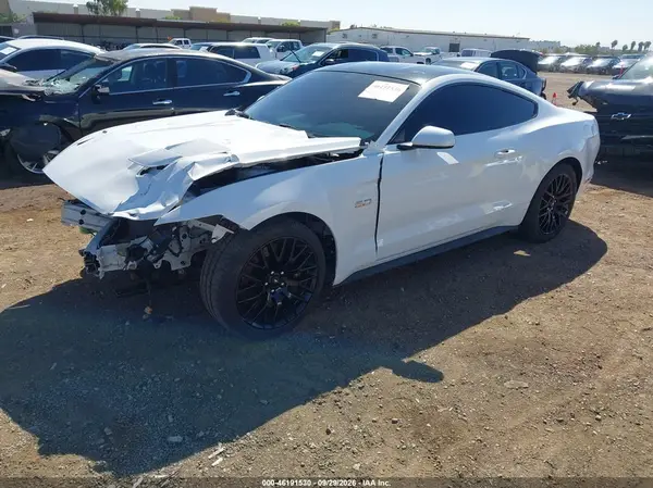 1FA6P8CFXH5241010 — 2017 Ford Mustang, фото 2 с аукциона IAAI, Передняя часть