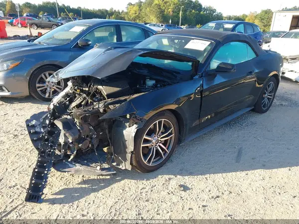 1FATP8UH8H5278107 — 2017 Ford Mustang, фото 2 с аукциона IAAI, Передняя часть