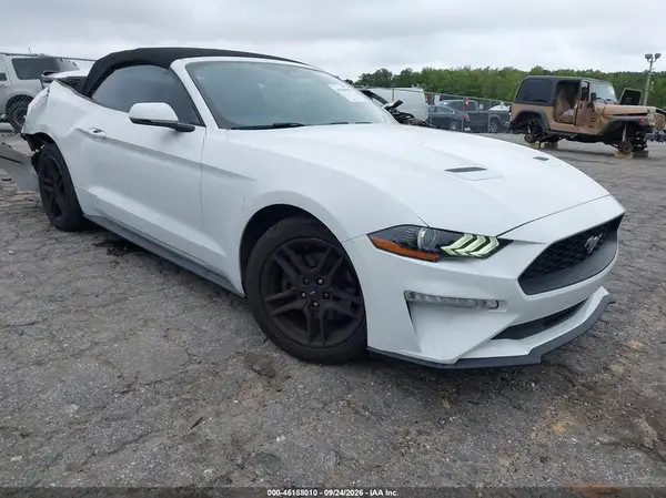 1FATP8UH2J5132792 — 2018 Ford Mustang, Задняя часть (Rear), фото до ремонта