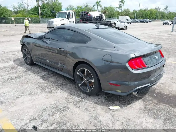 1FA6P8TH1L5168930 — 2020 Ford Mustang, фото 3 с аукциона IAAI 12.10.2026, Передняя часть