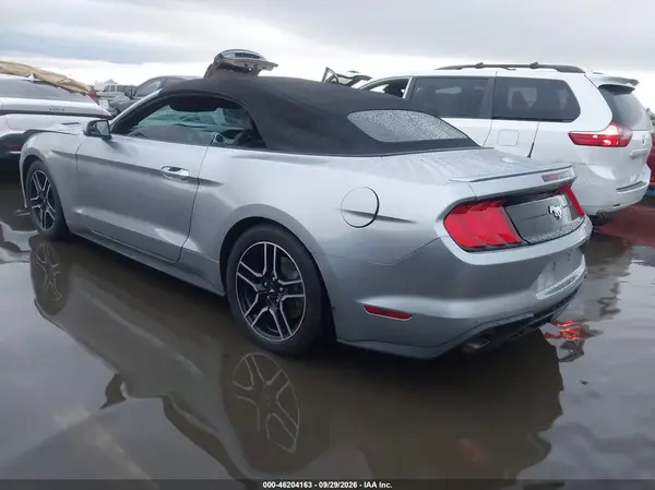 1FATP8UH0L5112317 — 2020 Ford Mustang, фото 3 с аукциона IAAI, Передняя часть