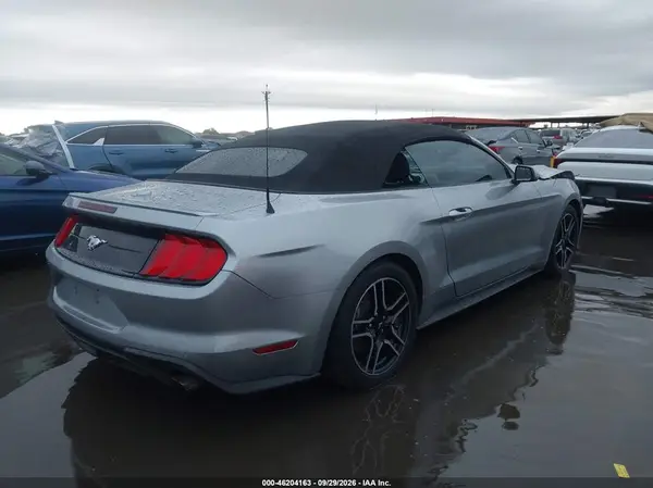1FATP8UH0L5112317 — 2020 Ford Mustang, фото 4 с аукциона IAAI, Передняя часть