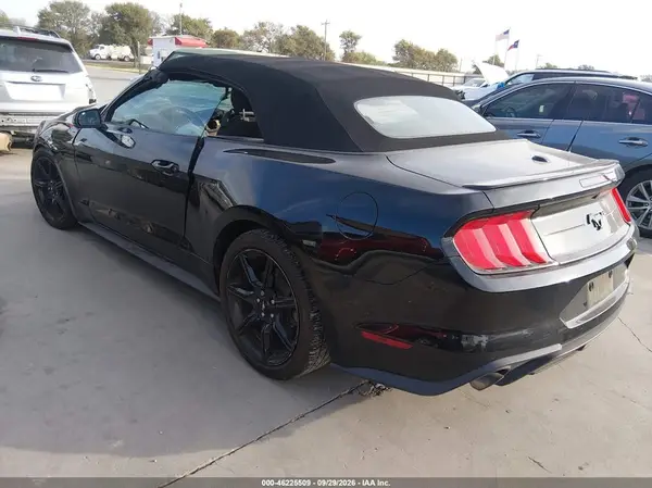 1FATP8UH3L5158921 — 2020 Ford Mustang, фото 3 с аукциона IAAI, Правый бок